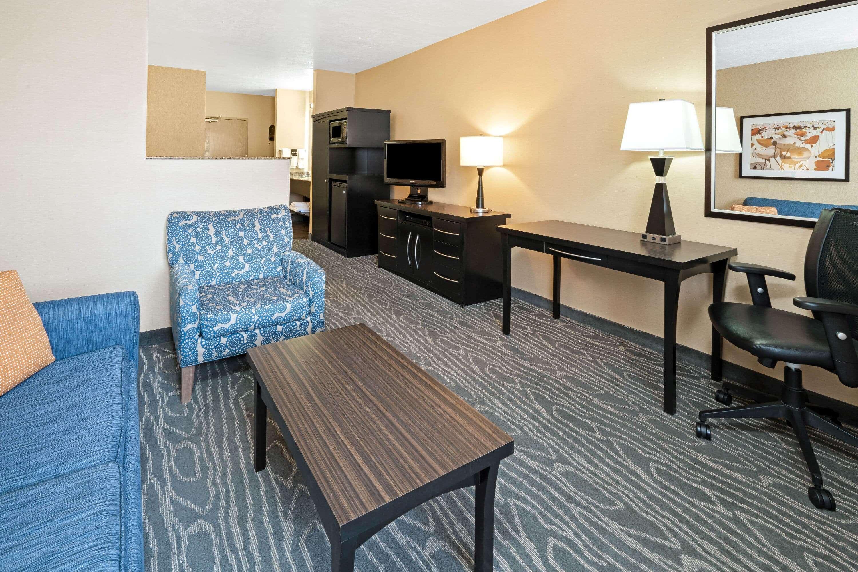 La Quinta By Wyndham Logan Otel Dış mekan fotoğraf